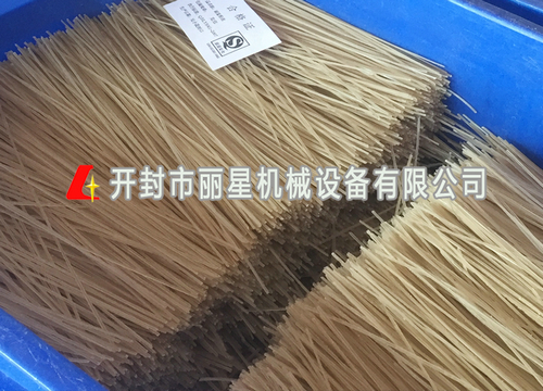 红薯粉条机加工成品
