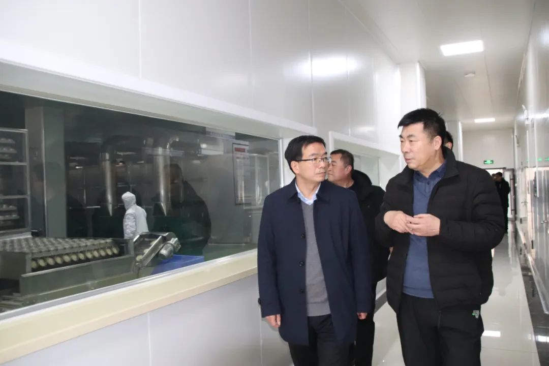 参观丽星酸辣粉生产线