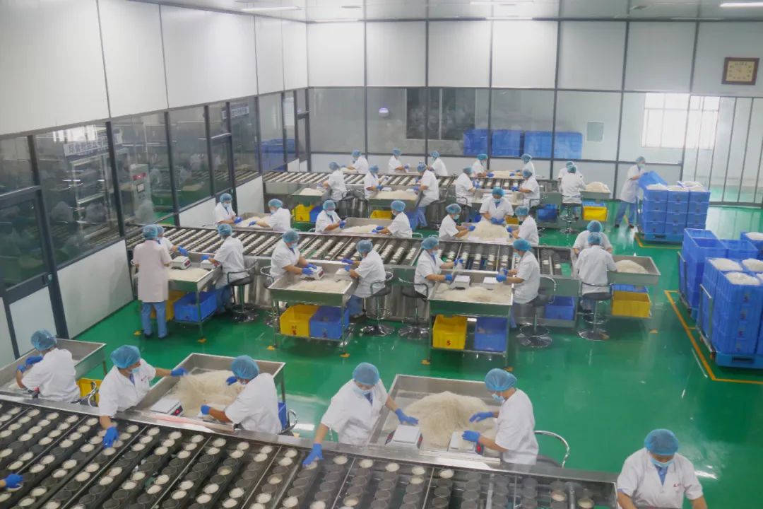 酸辣粉生产线运行车间