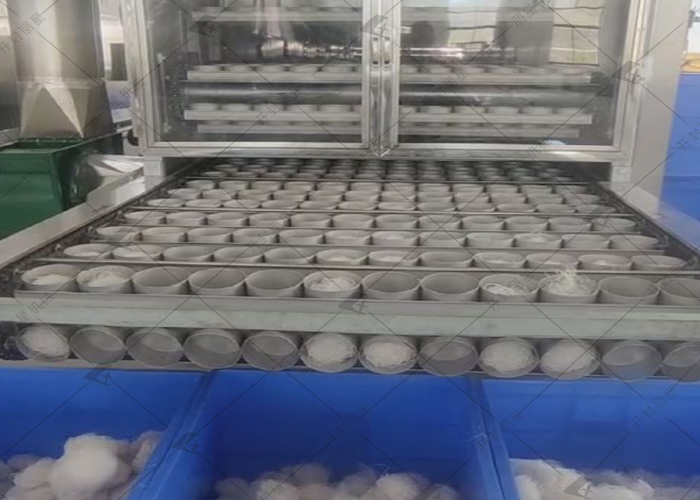 丽星日产1.5吨的方便粉丝机生产线在西藏日喀则投产使用