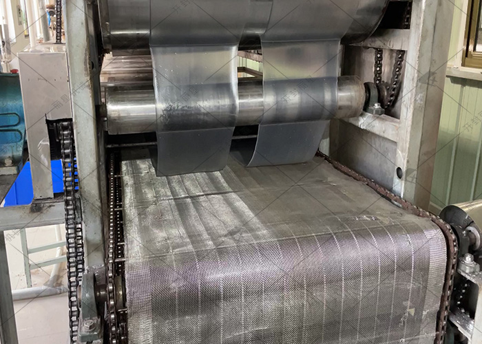 自动化设备粉皮制作：从淀粉到粉皮的全程记录